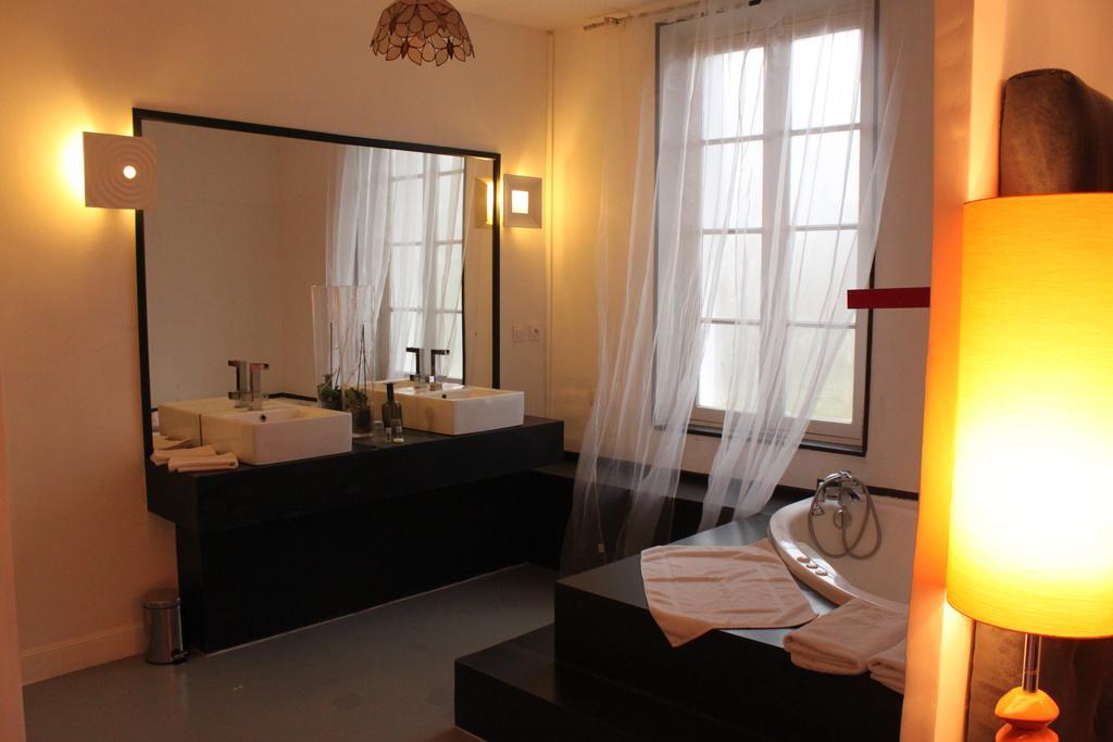 Le Relais Du Silence Chateau Lavail Labastide-dʼAnjou Quarto foto